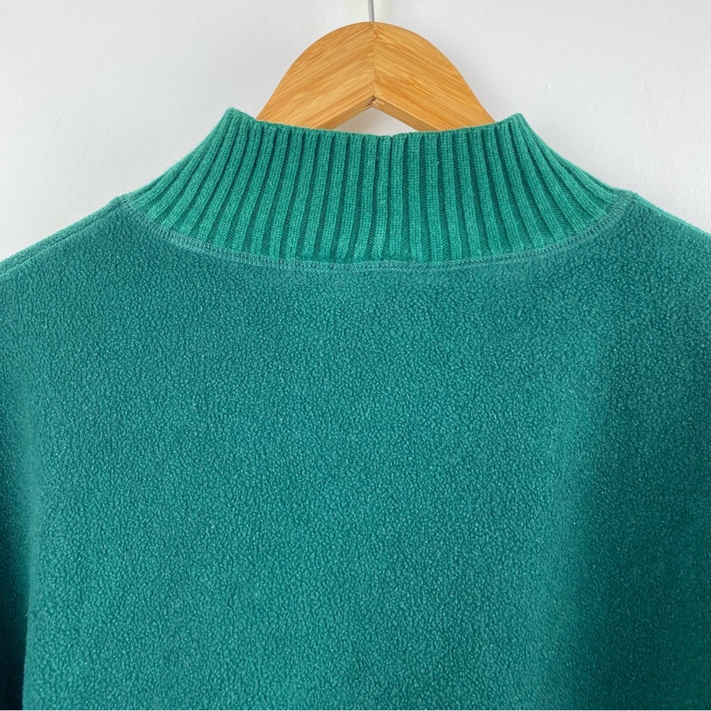 ❌SOLD❌Vintage Winnie the Pooh Fleece Sweater Christmas Sweatshirt XL - Picture 7 of 11